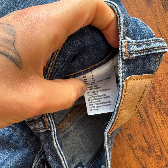 American Eagle Outfitters Dark Blue Jean Shorts - Picture 2 of 5